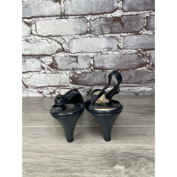 Hush Puppies Navy Blue Leather Pointed Toe Ankle Strap Heels Women 8.5M US/39EU - Picture 5 of 16